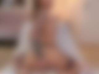 Lenna's Live Sex Cam Show
