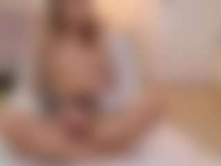 Lenna's Live Sex Cam Show