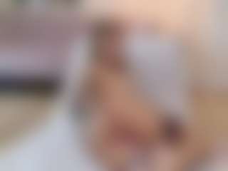 Lenna's Live Sex Cam Show