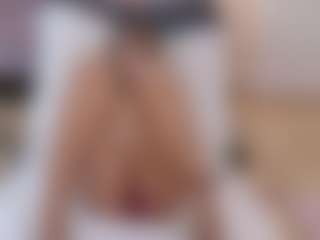 Live cam show with Lenna - Dirty on Camsoda