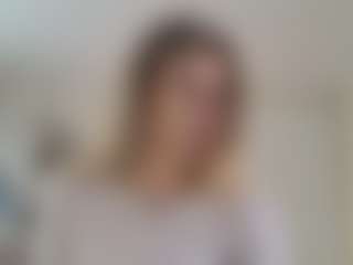 Lenna's Live Sex Cam Show