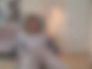 Lenna's Live Sex Cam Show