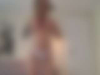 Lenna's Live Sex Cam Show