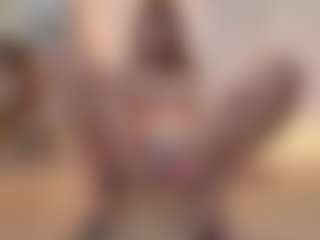 Lenna's Live Sex Cam Show