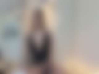 Live cam show with Lenna - Brown Hair Petite on xxxlivecams.org
