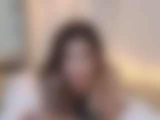 Live cam show with Lenna - Brown Hair on Camsoda