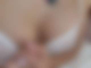 Lenna's Live Sex Cam Show