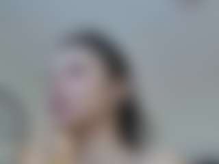 Lenna's Live Sex Cam Show