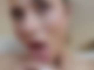 Lenna's Live Sex Cam Show