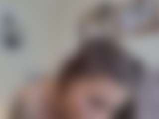 Live cam show with Lenna - Tease Brown Hair on googirlz