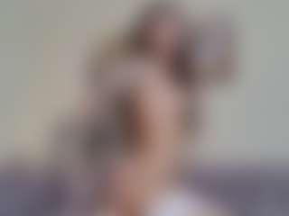 Lenna's Live Sex Cam Show