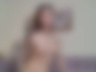 Lenna's Live Sex Cam Show