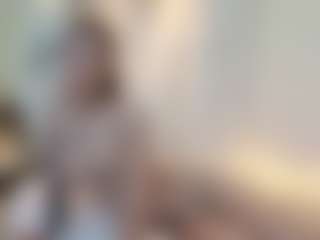 Live cam show with Lenna - Petite Toys on fuck-show.com