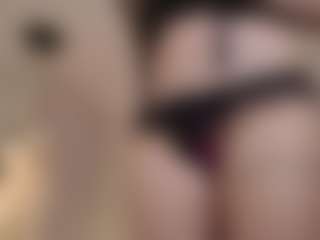 Live cam show with Lenna - Cum on Mixed Magazine Live