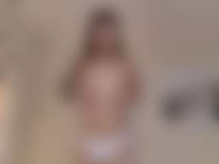 Live cam show with Lenna - Lush on Camsoda