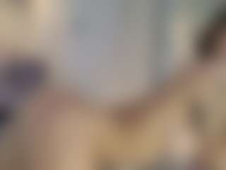 Live cam show with Lenna - Strip Brown Hair on Camsoda