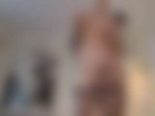 Lenna's Live Sex Cam Show