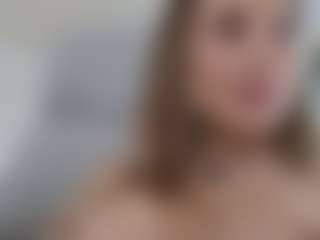 Live cam show with Lenna - Flashing on Cam Slut