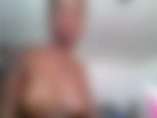 Slim Busy's Live Sex Cam Show
