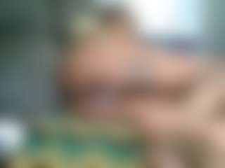 Slim Busy's Live Sex Cam Show