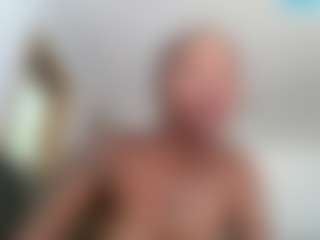 Slim Busy's Live Sex Cam Show