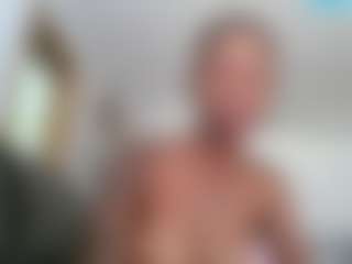 Slim Busy's Live Sex Cam Show