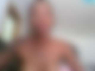 Slim Busy's Live Sex Cam Show