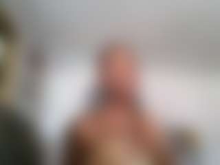 Slim Busy's Live Sex Cam Show