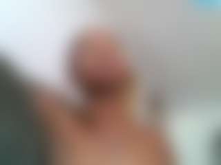 Slim Busy's Live Sex Cam Show
