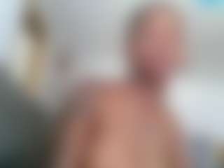 Slim Busy's Live Sex Cam Show