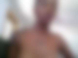 Slim Busy's Live Sex Cam Show
