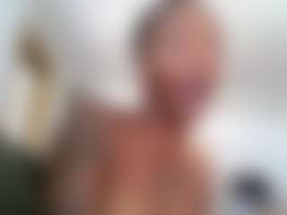 Slim Busy's Live Sex Cam Show