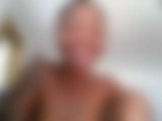 Slim Busy's Live Sex Cam Show