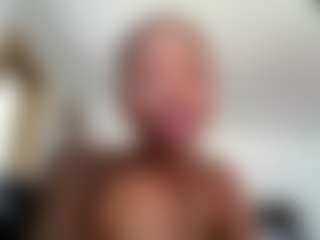 Slim Busy's Live Sex Cam Show