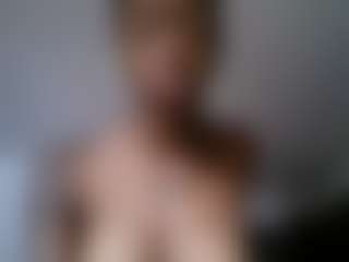 Slim Busy's Live Sex Cam Show