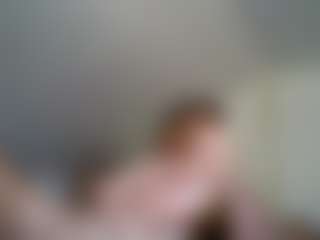 Slim Busy's Live Sex Cam Show