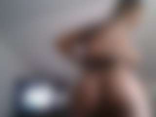 Slim Busy's Live Sex Cam Show