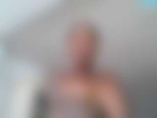 Slim Busy's Live Sex Cam Show