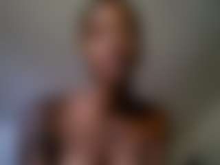 Slim Busy's Live Sex Cam Show