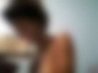 Live cam show with Slim Busyyy - Sexy on Milfs Live