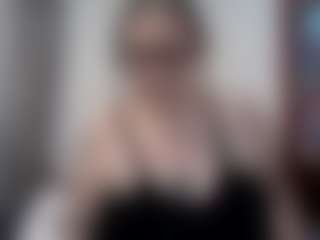 Live cam show with JessieStarr - Drinking on dropp.cam
