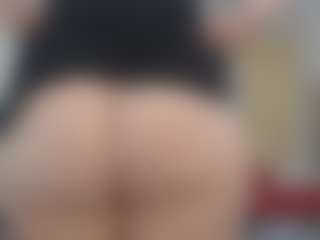 Live cam show with ohhhhxo - Thong on Chatstar