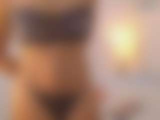 Live cam show with DeysiPotter - Spank Ebony on Camsoda