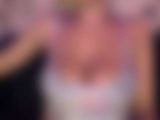Live cam show with AshleyCa - Black Petite on Camsoda