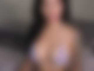 Live cam show with jazzyj - Tease Brown Hair on SxyPornLive