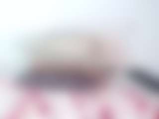 Live cam show with Paula - Public on madthumbs