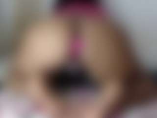 Live cam show with Paula - Butt Plug on sexylivex.com