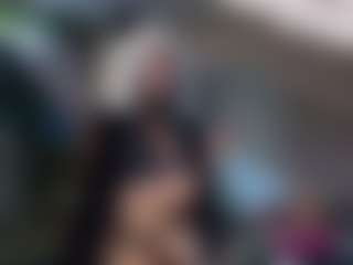 Live cam show with LOVELYS ROOM - Blowjob on Dolls Live