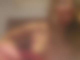Live cam show with Chikaa - MILF on CamSextacy