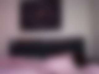 Live cam show with your fav 4'11 mixed girl - Riding on luckytryst.com